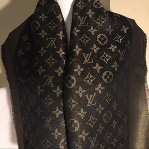 LV Reversible Shine Shawl Scarf, Black & Navy